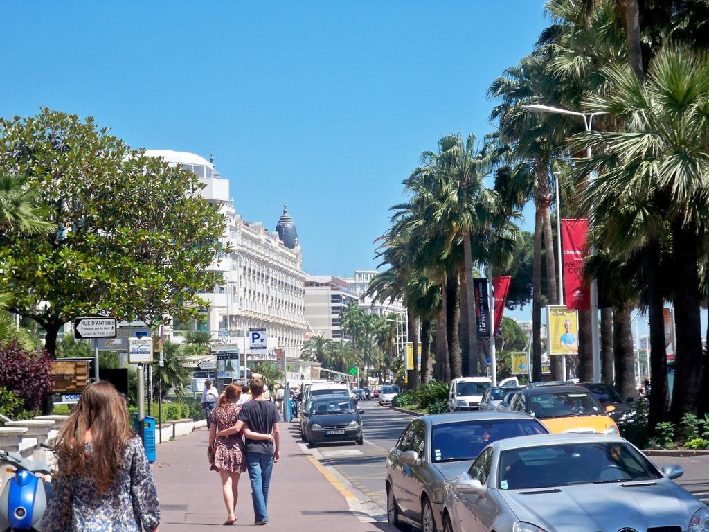 Cannes, Croisette, Palais Miramar Exterior photo